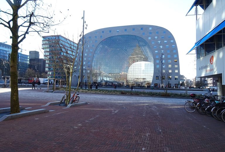 Markt op Markthal Rotterdam — Markten in Zuid-Holland