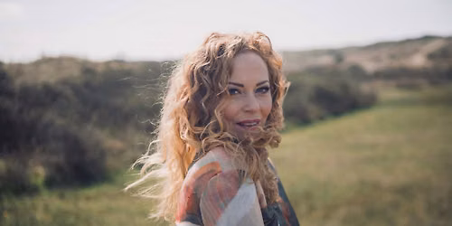 Anneke van Giersbergen & Band + support Lesoir in Zuid-Holland