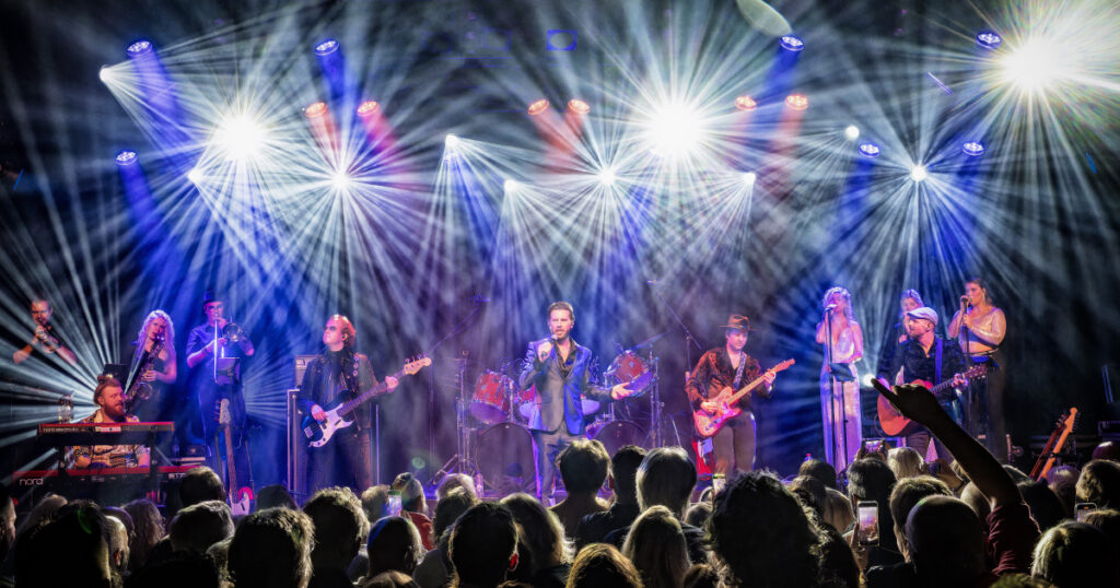 Bouke & The Elvismatters Band in Zuid-Holland