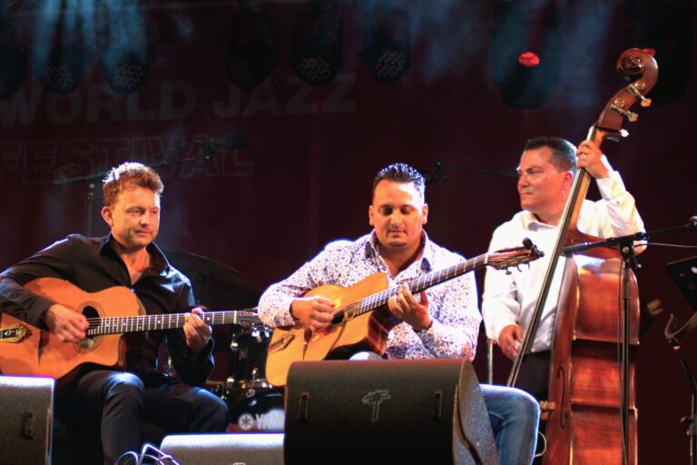 Het Stochelo & Mozes Rosenberg Trio en hun Chaplin Project — muziek in Zuid-Holland