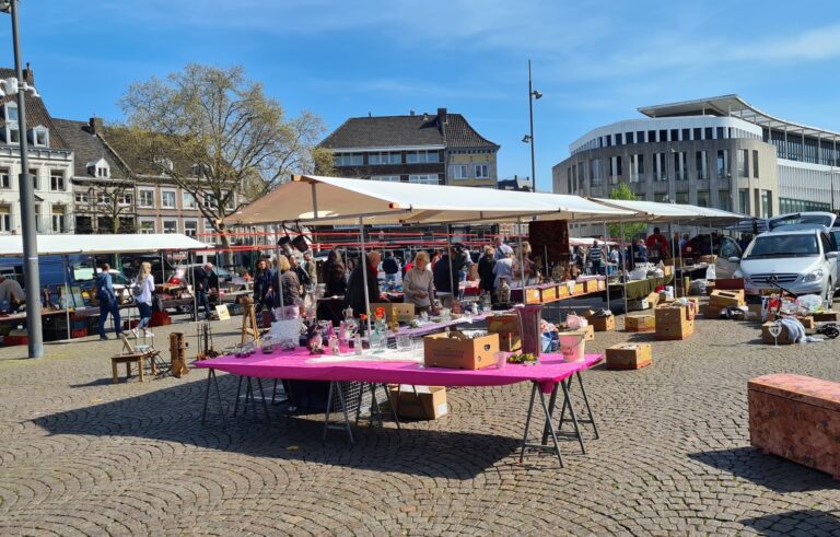 Inleveren spullen voor de MEVO Bazar 2026 Rommelmarkt — rommel-en-vlooienmarkt in Zuid-Holland