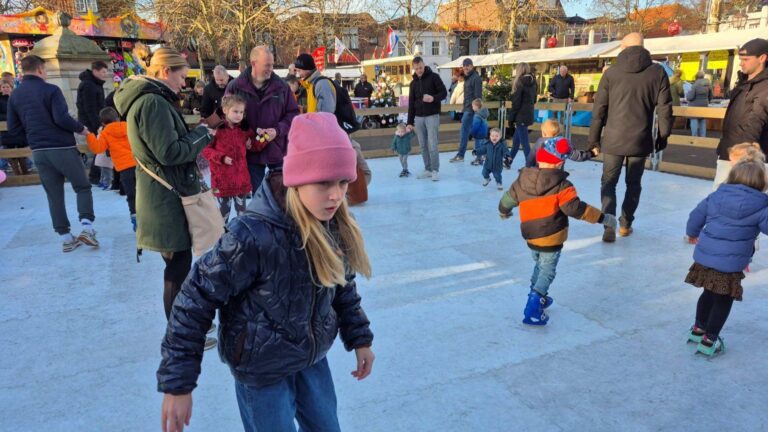 Kerstmarkt ‘s-Gravenzande — markt-eten in Zuid-Holland
